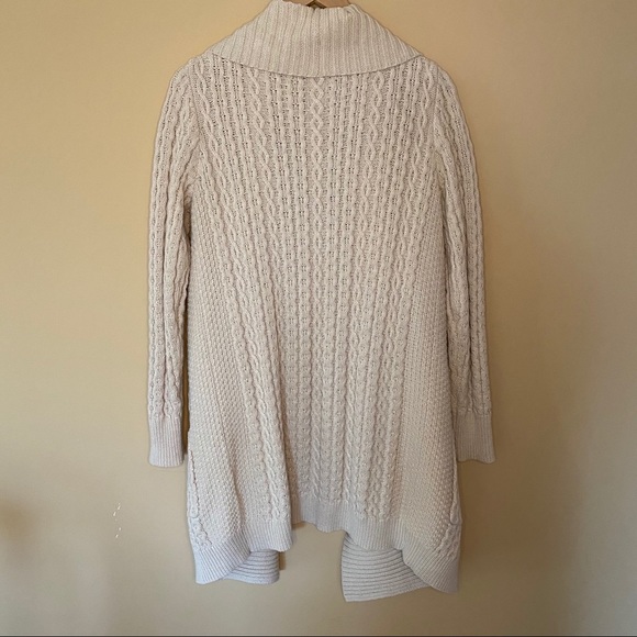 Leo and Nicole Creme Cardigan - Picture 2 of 3